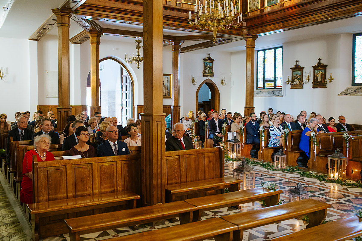 Kościół w Starej Iwicznej fotograf ślubny Piaseczno