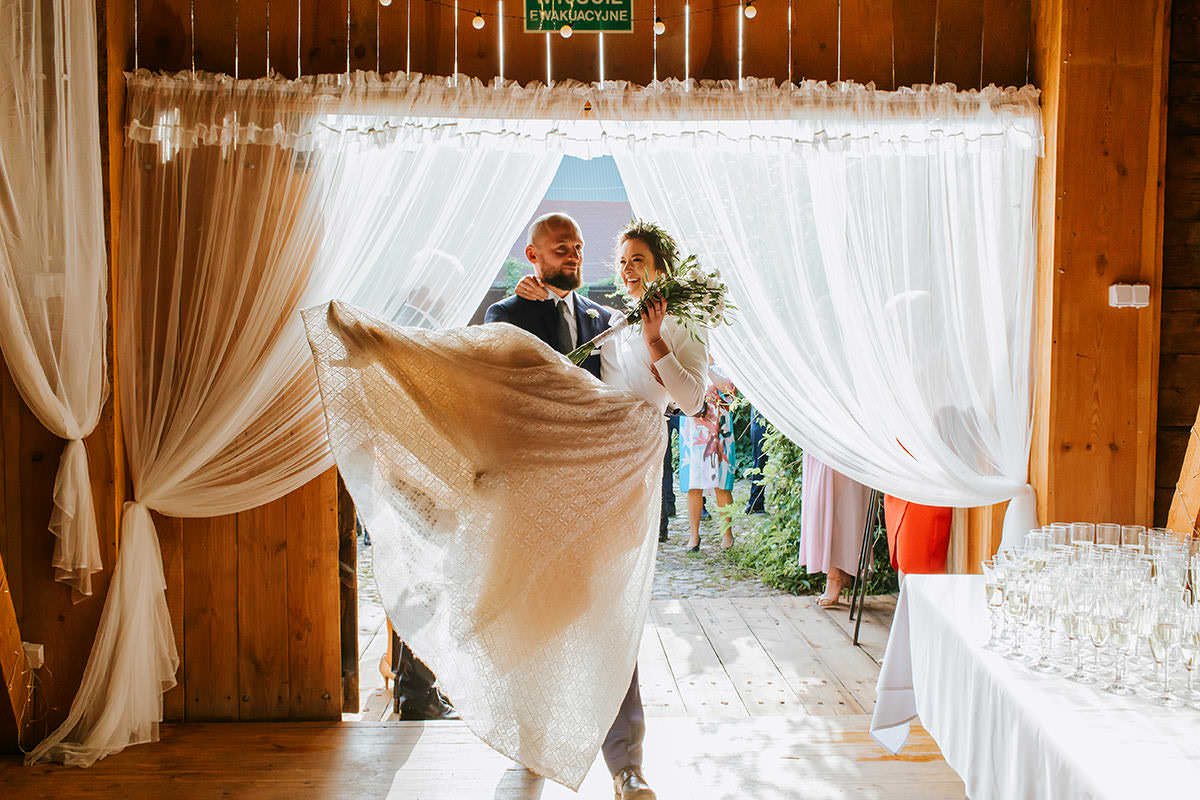 wesele w stodole pod Warszawą Dwór Mościbrody